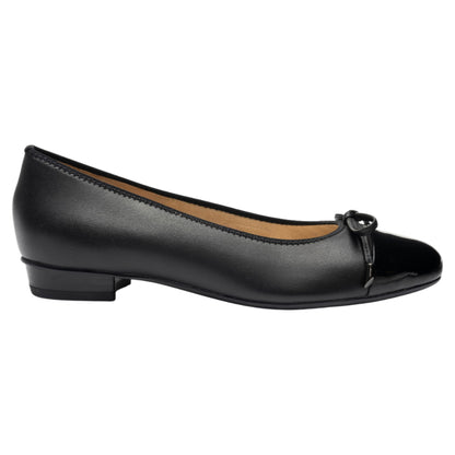 Ballerinaer, kvinder, sort